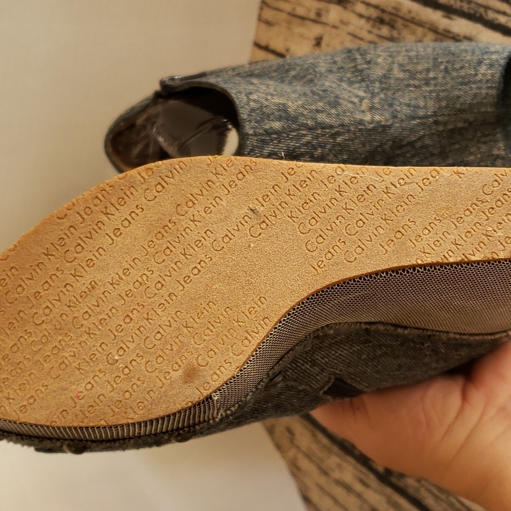 Calvin Klein platforms - Picture 4 of 6
